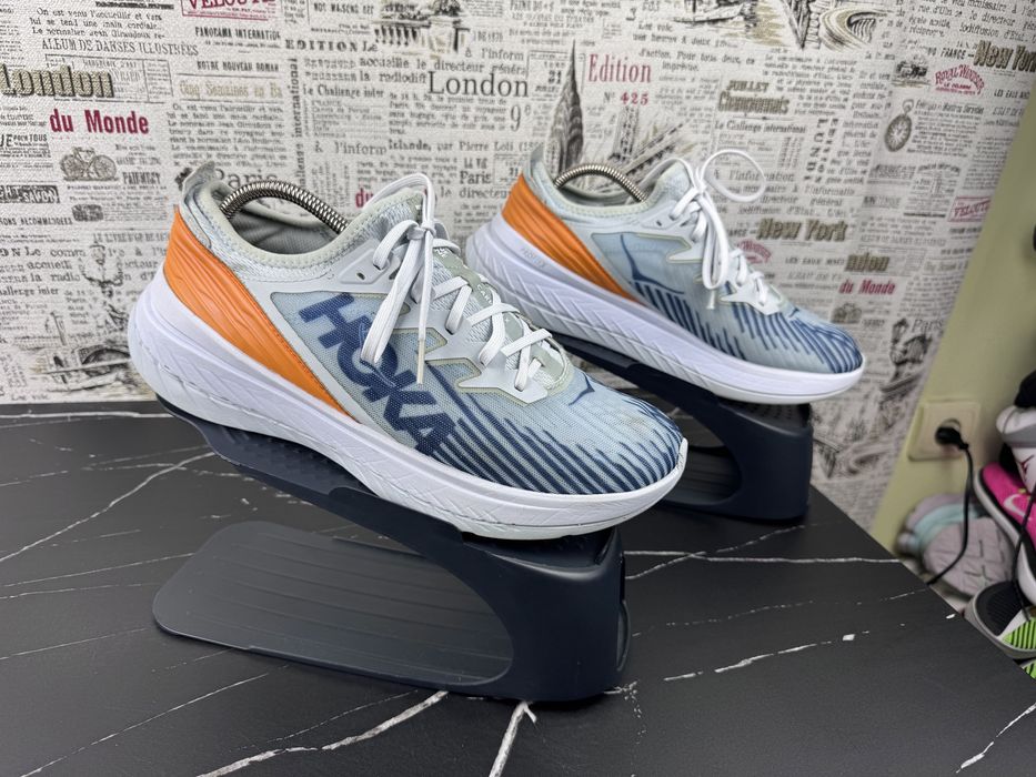 Оригінал Кросівки Hoka One One Carbon Розмір 44 Взуття