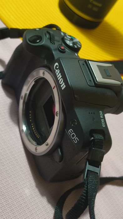 Canon R50 - perfeito estado