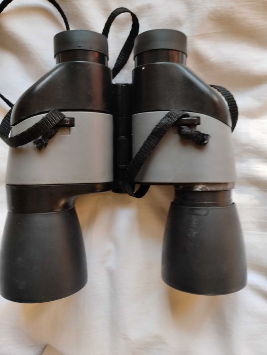 Бинокль Германия 10*50 до 1000м