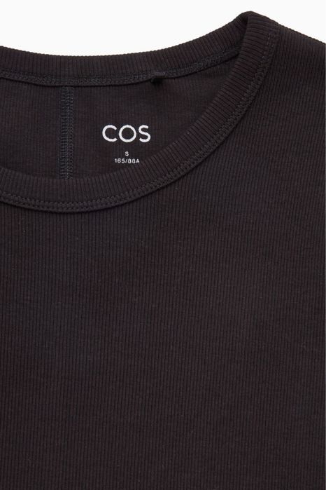 Сукня COS в рубчик плаття