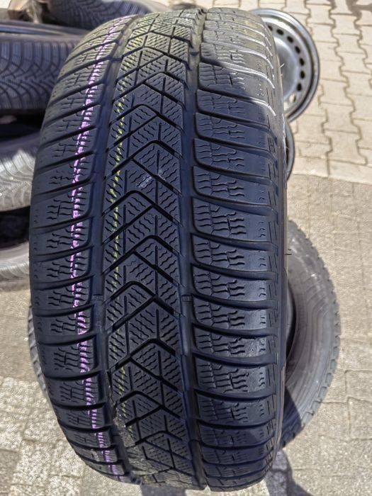 245/45R18 100V Pirelli Winter Sottozero 3 MOE pojedyncza zimowa