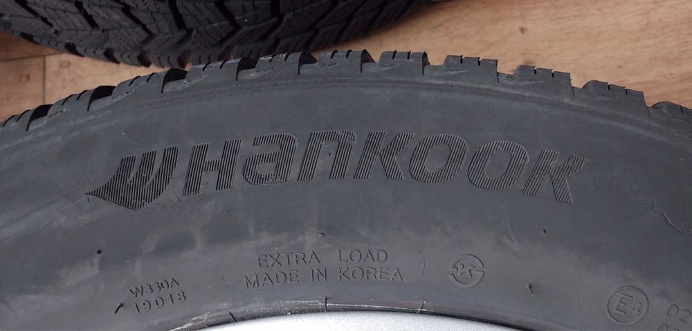 Шини 7,4мм 2021 рік 215/60 R17 Hankook зима