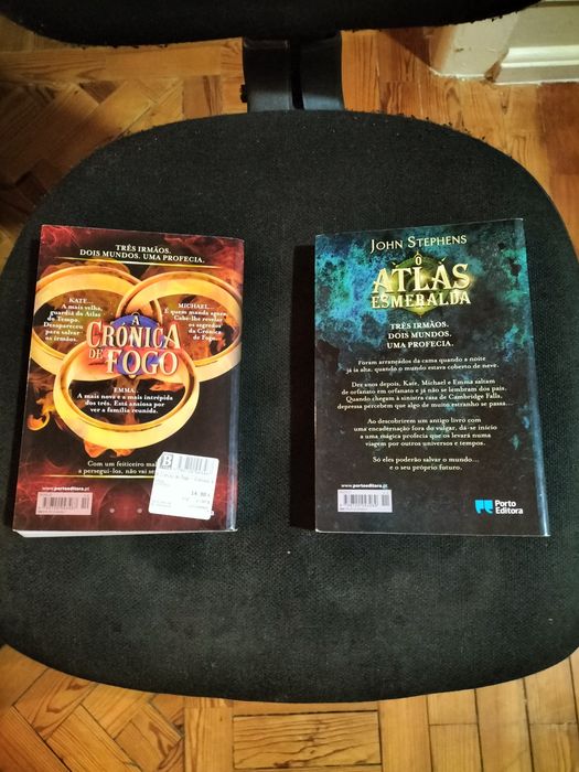 Crônicas de fogo; O atlas esmeralda de John Stephens
