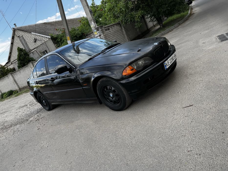 Продам BMW e46 2.0 бензин