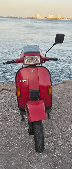 Vespa T5 125 (1986) – Clássico 1.º Dono, Sempre em Garagem
