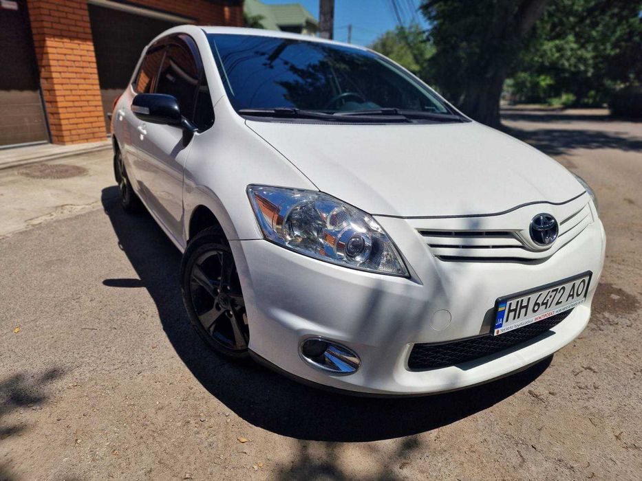 Продам Toyota Auris 2012 р.