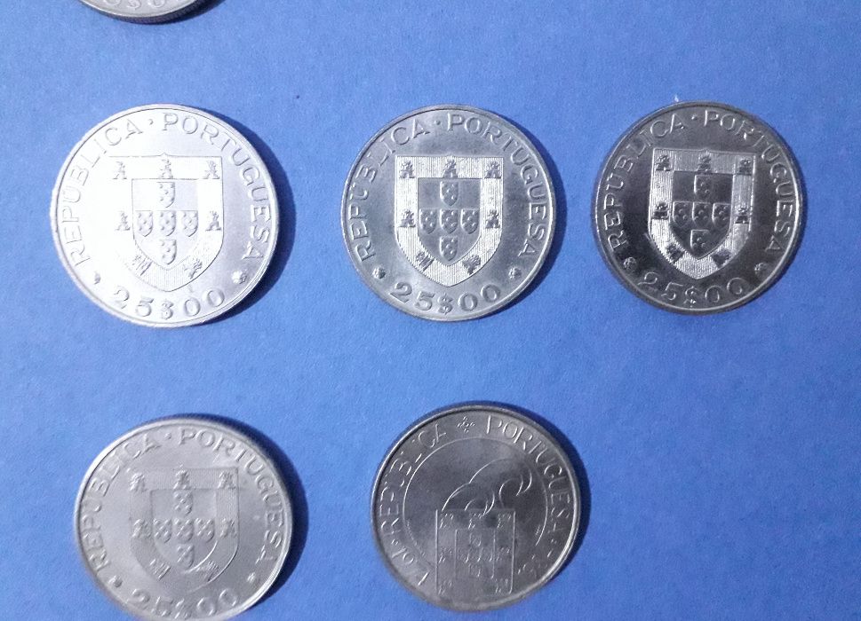 Moedas de 25 Escudos - Conjunto de 14 moedas