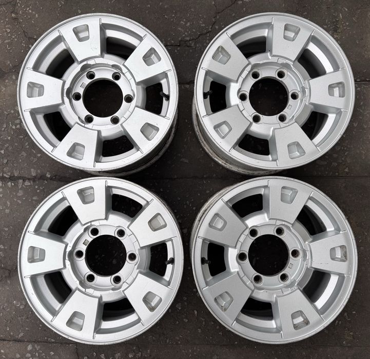 Литые диски r15 6x139.7 ET-33 Nissan/Chevrolet/Mitsubishi/Opel/Toyota