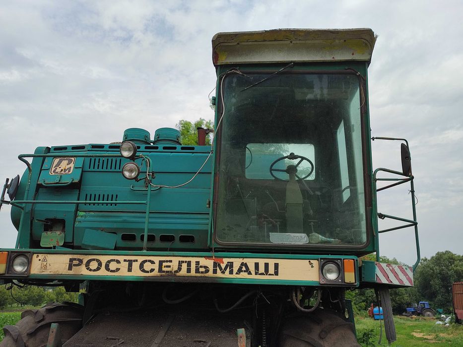 Комбайн Дон-1500