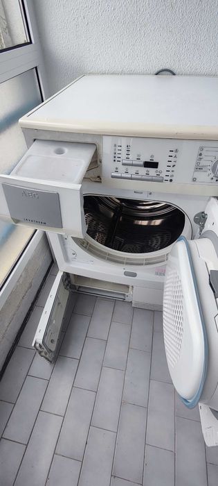 Máquina Secar Roupa AEG Lavatherm 57800