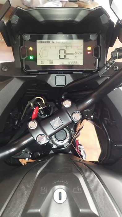 Honda NC 750x com 3mil kms c/ garantia até 2028