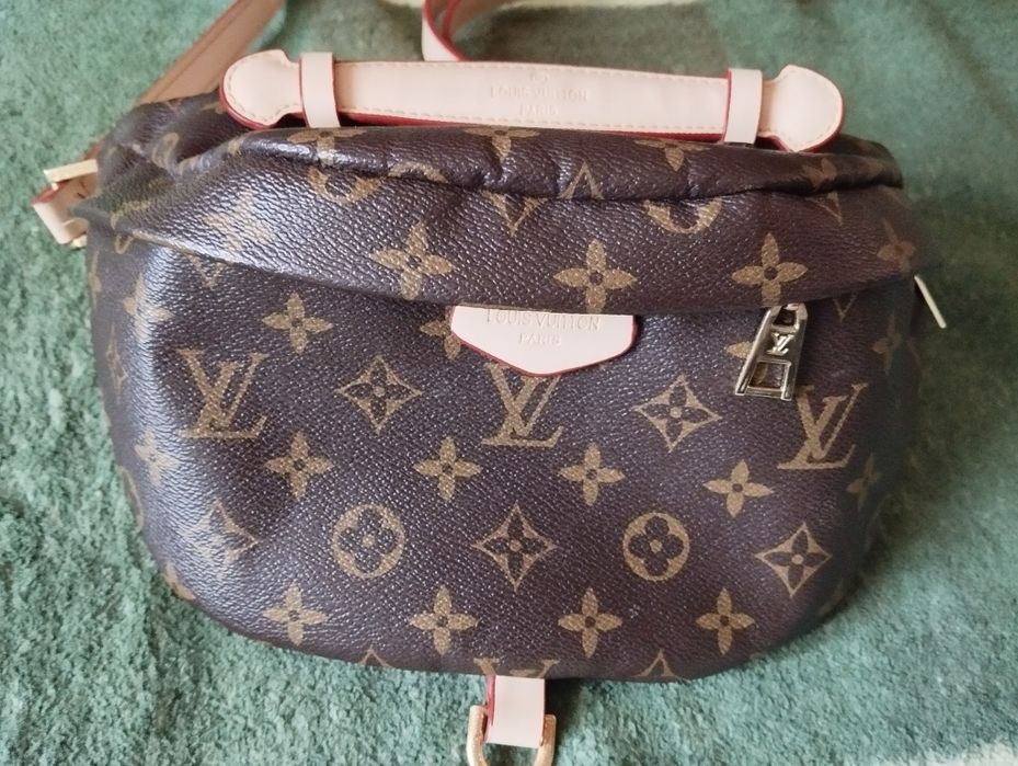 Сумка Бананка  Louis Vuitton Луис Виттон