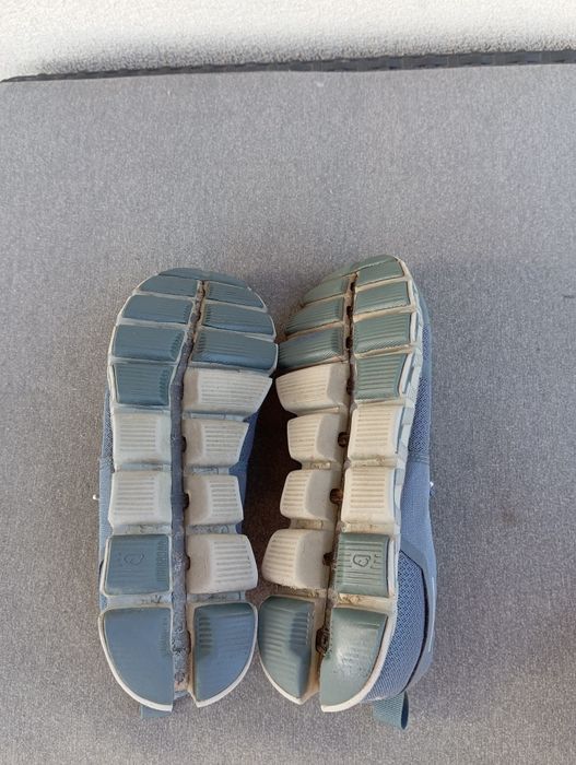 Buty On Running Cloud Swiss Engineering Waterproof Rozmiar 38