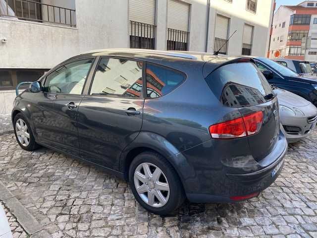 Vendo carro Seat Aleta XL