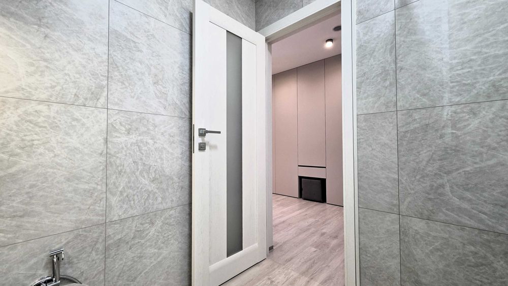 Сучасна 1-к. кв. 43 м² ЖК «Варшавський-2», вул. Олександра Олеся, 5А.