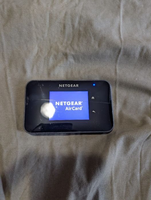 Мобільний роутер Netgear AirCard 810