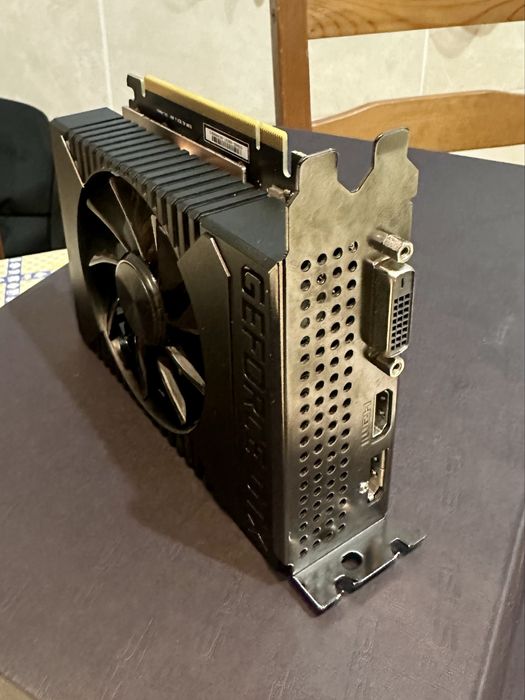 Placa gráfica OEM HP NVIDIA GeForce GTX 1660 TI 6gb