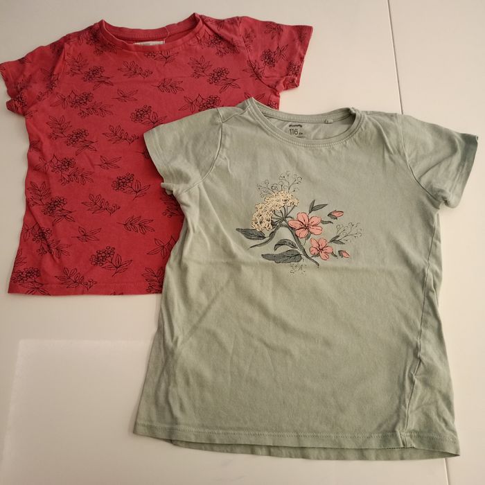 Koszulki z krótkim rękawem Sinsay dwupak 116 cm. 100% bawełna.