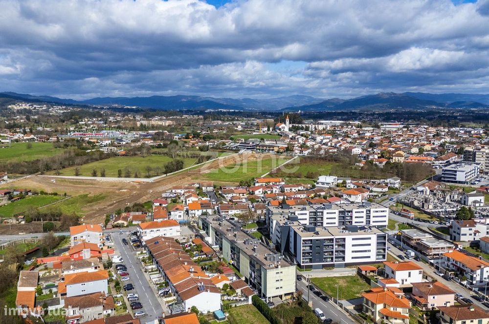 Apartamento T3 Renovado, em Vila de Prado, Vila Verde
