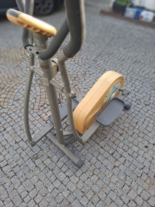 Elliptical Bicycle447291234725416962