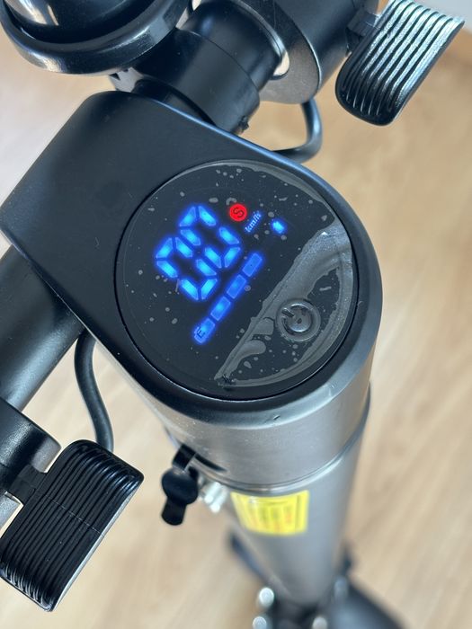 Trotinete Elétrica UrbanGlide Ride 85+ Preta