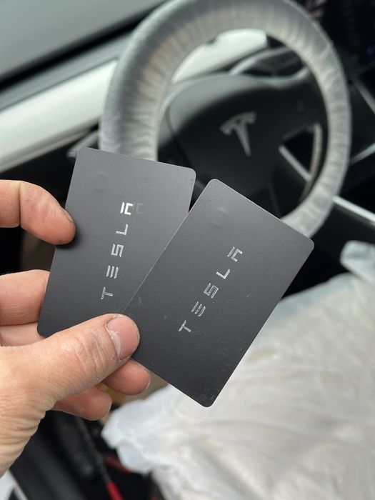 Ключі до Tesla S 3 Y X / Виготовлення та програмування ключів до Тесли
