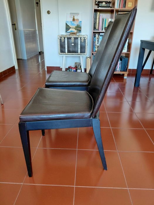 Mesa de refeição + cadeiras