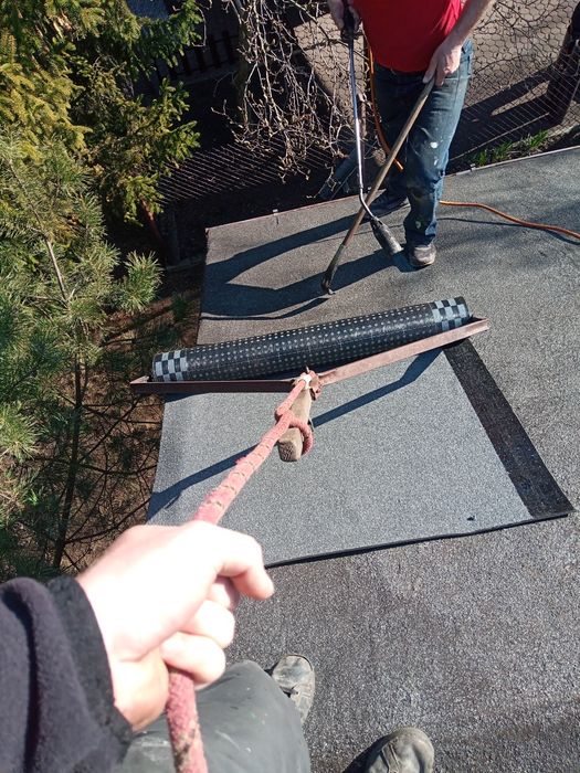 Dekarz, roboty dekarskie, dachy, rynny, kominy, papa 5.2 naprawa dachu