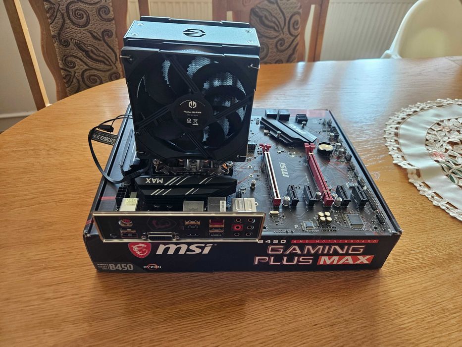 B450 Gaming Plus Max Ryzen 5 5600 RAM 16GB 3600 cl18