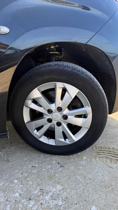 Peugeot Partner 1.5 BlueHDi 130cv | 125.000km | Câmara | IVA DEDUTÍVEL