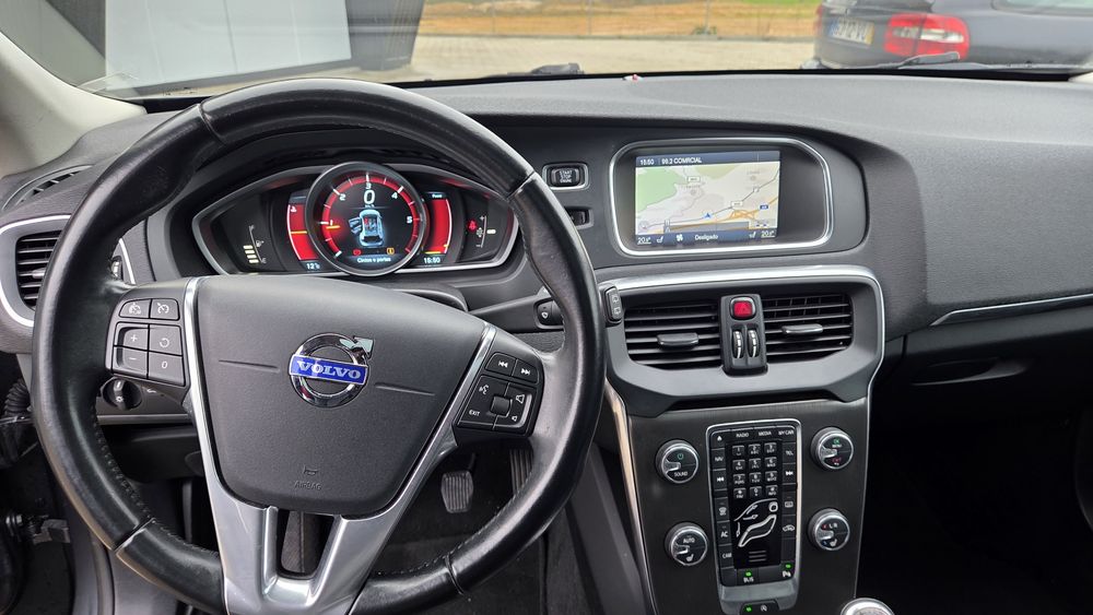 Volvo V40 Cross Country 1.6D Full Extras