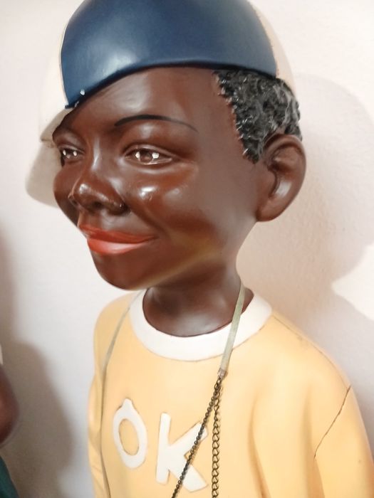 Estátuas "os pretos" originais da África