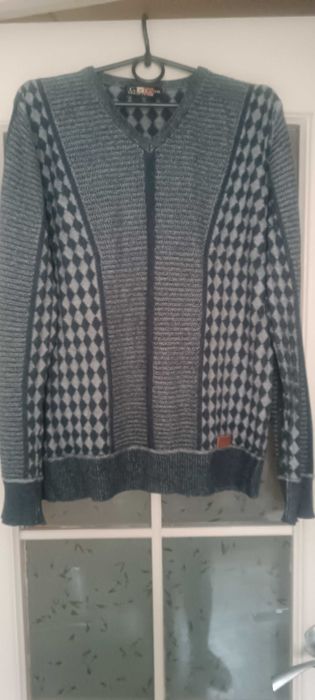 Продам мужской свитер