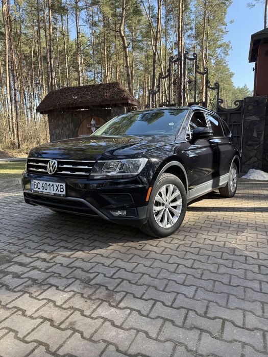 Volkswagen Tiguan 2018, 2.0 бензин