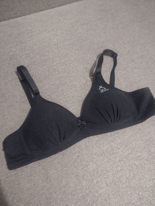 Бюсгалтери на дівчинку