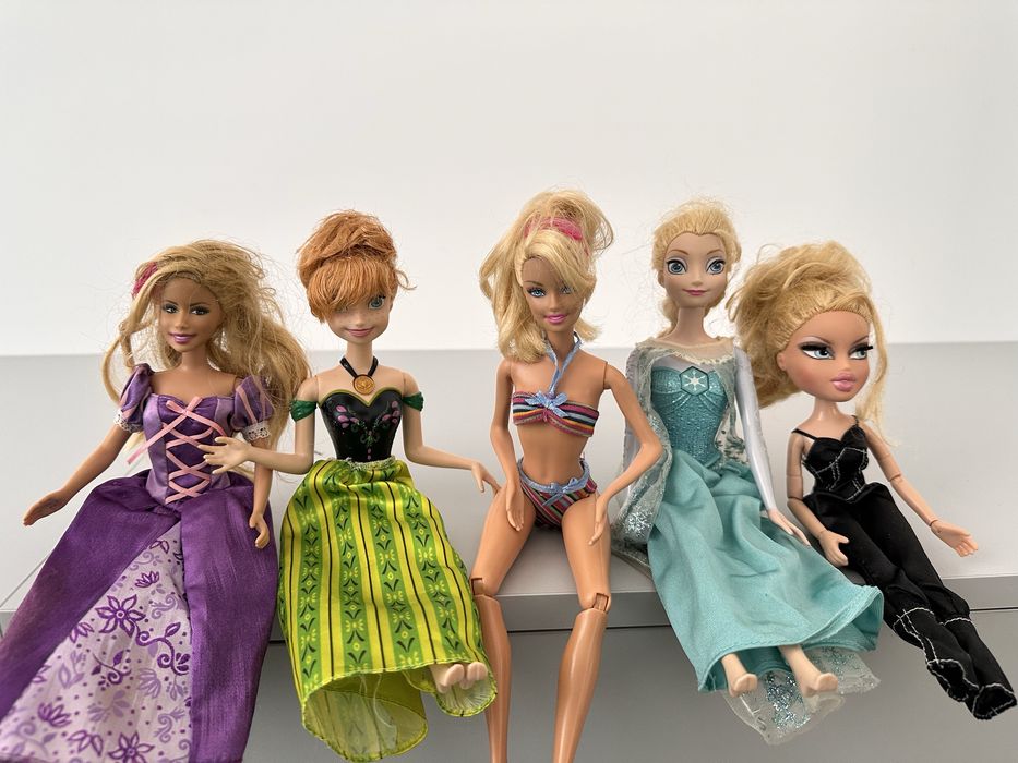 Куклы поющие  Анна и Эльза