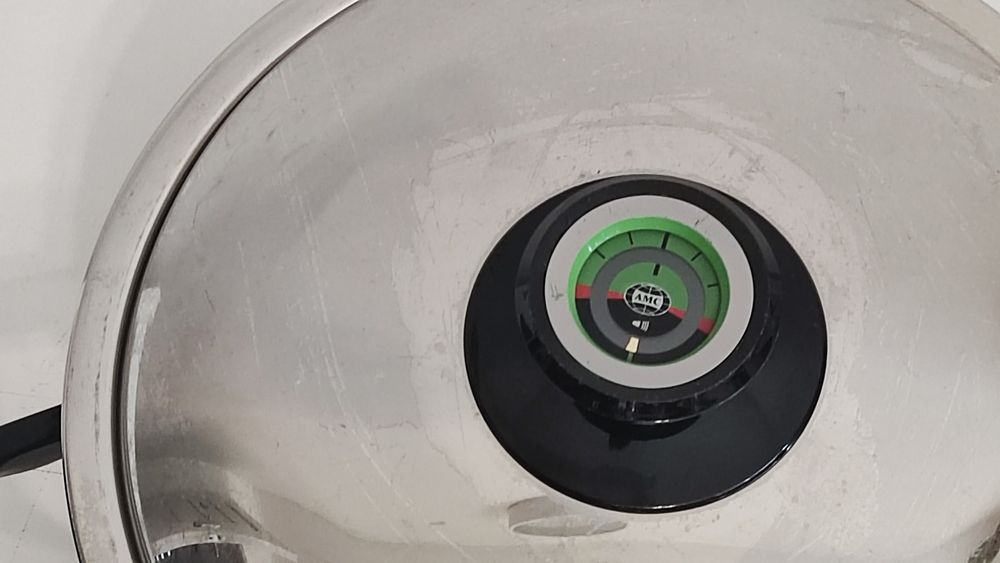 Garnek AMC 3,3 l