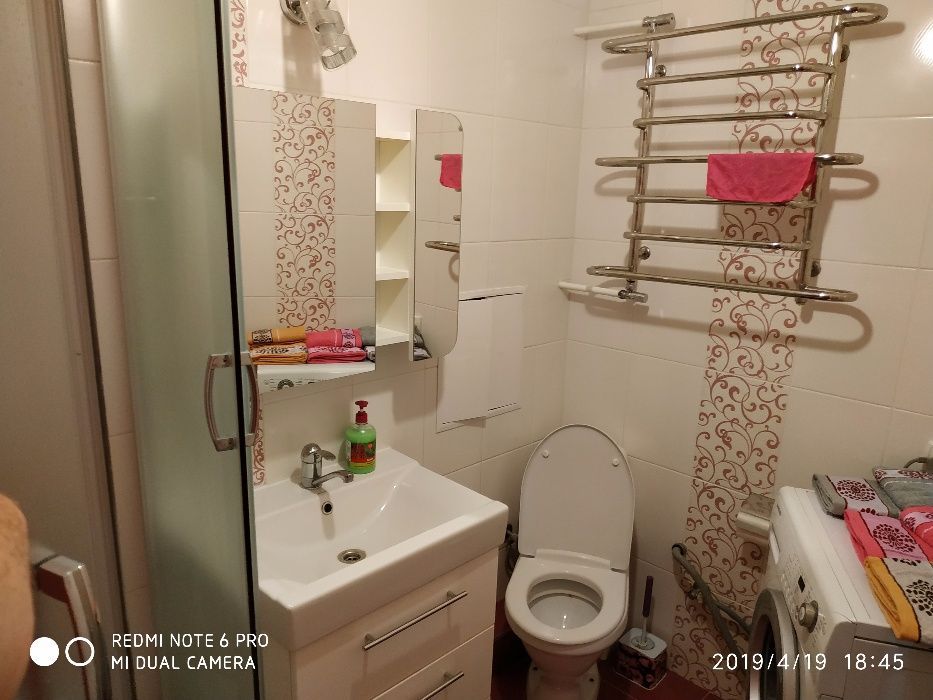 Оренда Квартири,Подобово,Погодинно.Двох кімнатна Зарічанська,Думка