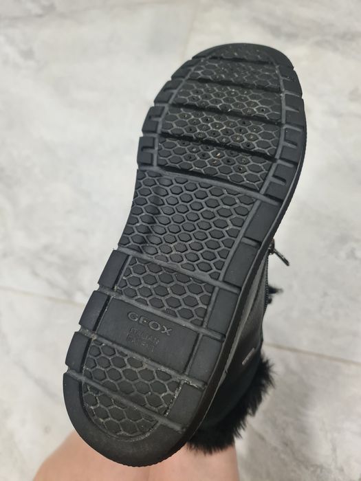 Зимові жіночі черевики GEOX 38 р.