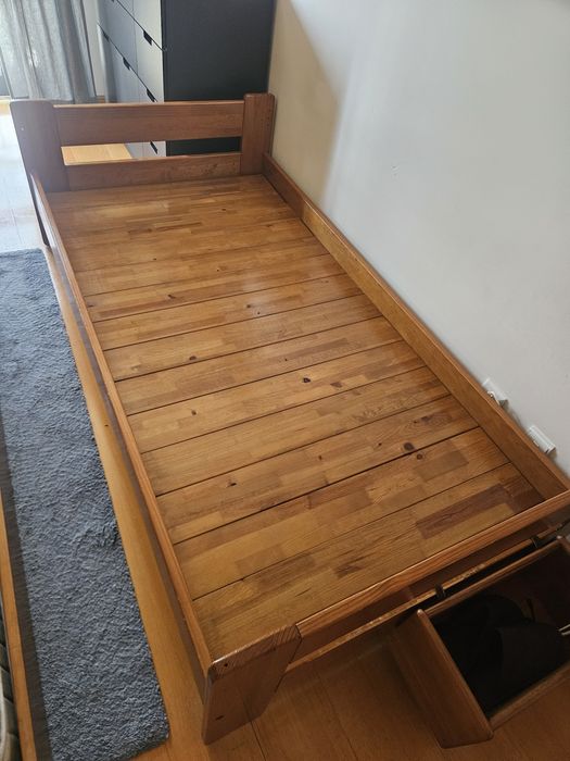 Mobília quarto madeira pinho (Marca Cerne) - Cama, estante, cómoda e secretária