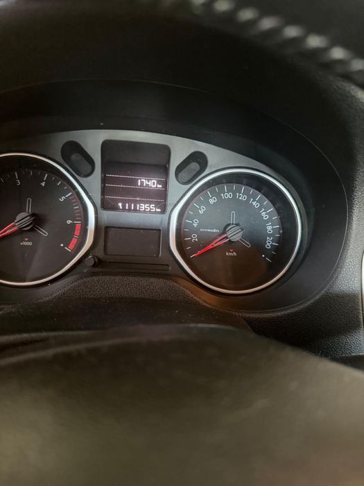 Citroen C elysee 1.6 ano 2017