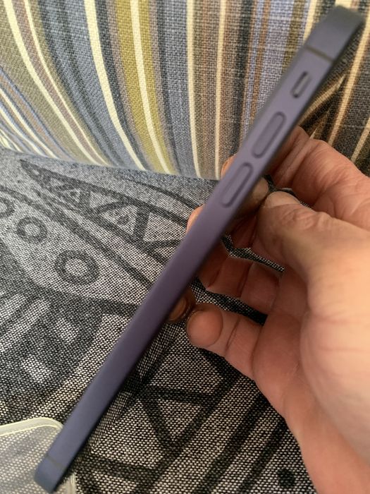 Iphone XR em chassi 17 pro LER