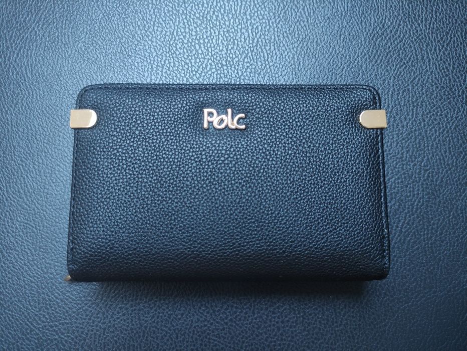 Pojemny czarny portfel