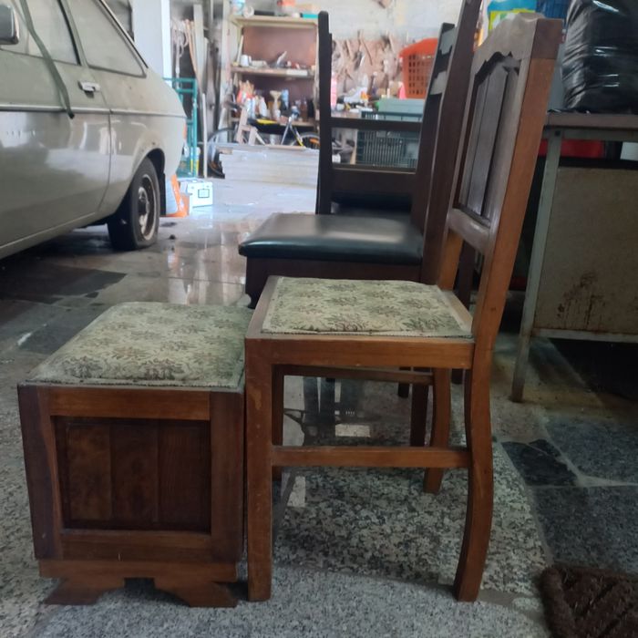 Conjunto cadeira e banqueta