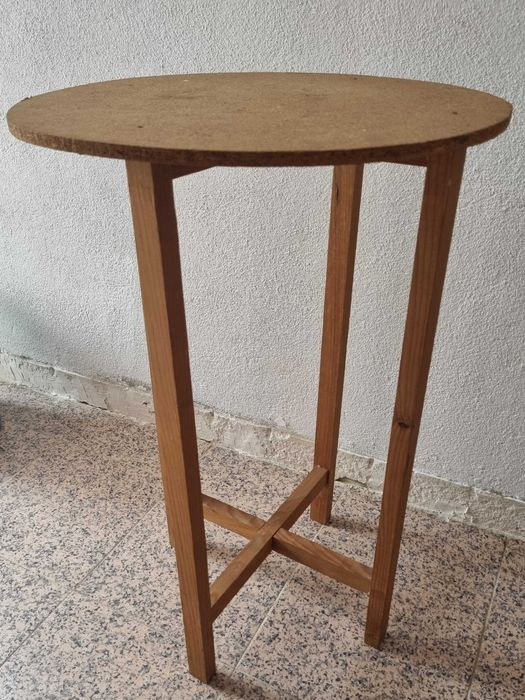 Wooden Corner Table in Good Condition