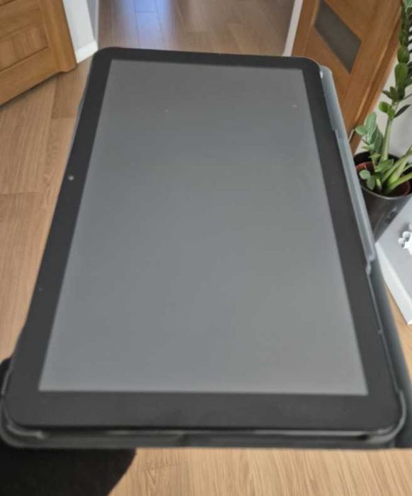 Tablet UMAX VisionBook 10C LTE - 2 klawiatury