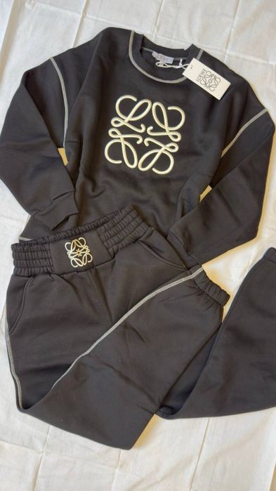 Stylowy dres rozmiar S