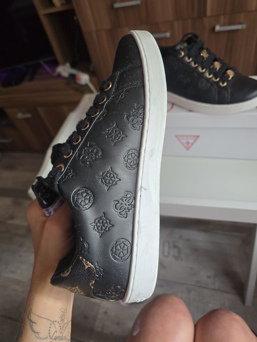 Buty Guess roz.37 wkładka 23cm