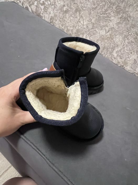 Продам дитяче взуття
