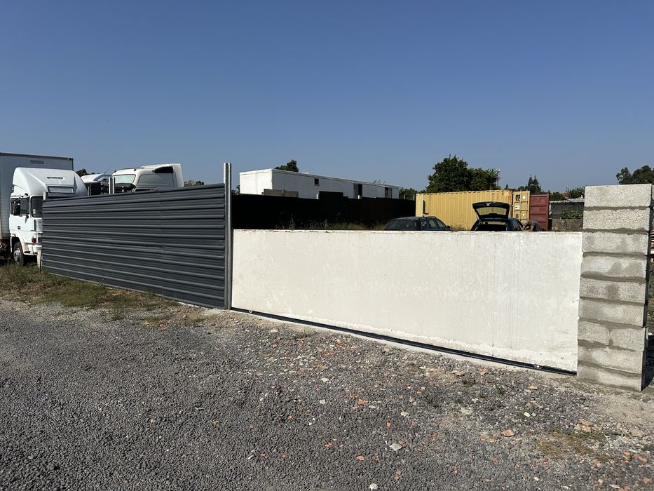 Portao Deslizante - C- 5,60m x L 1,36m